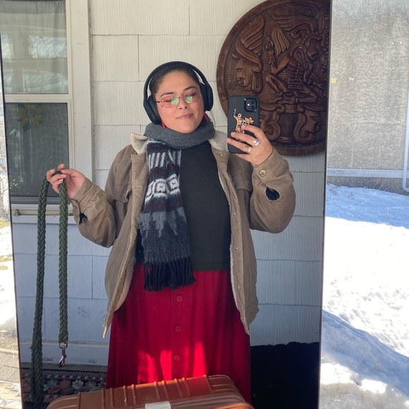 Meet your Posher, Holly - Picture 3 of 6